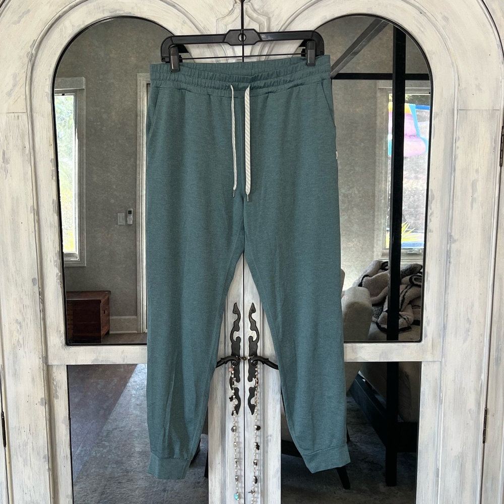 Women's Vuori Performance Jogger, Sz M Long